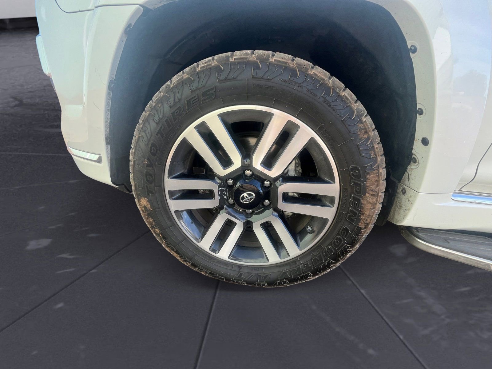 Used 2018 Toyota 4Runner Limited image 11
