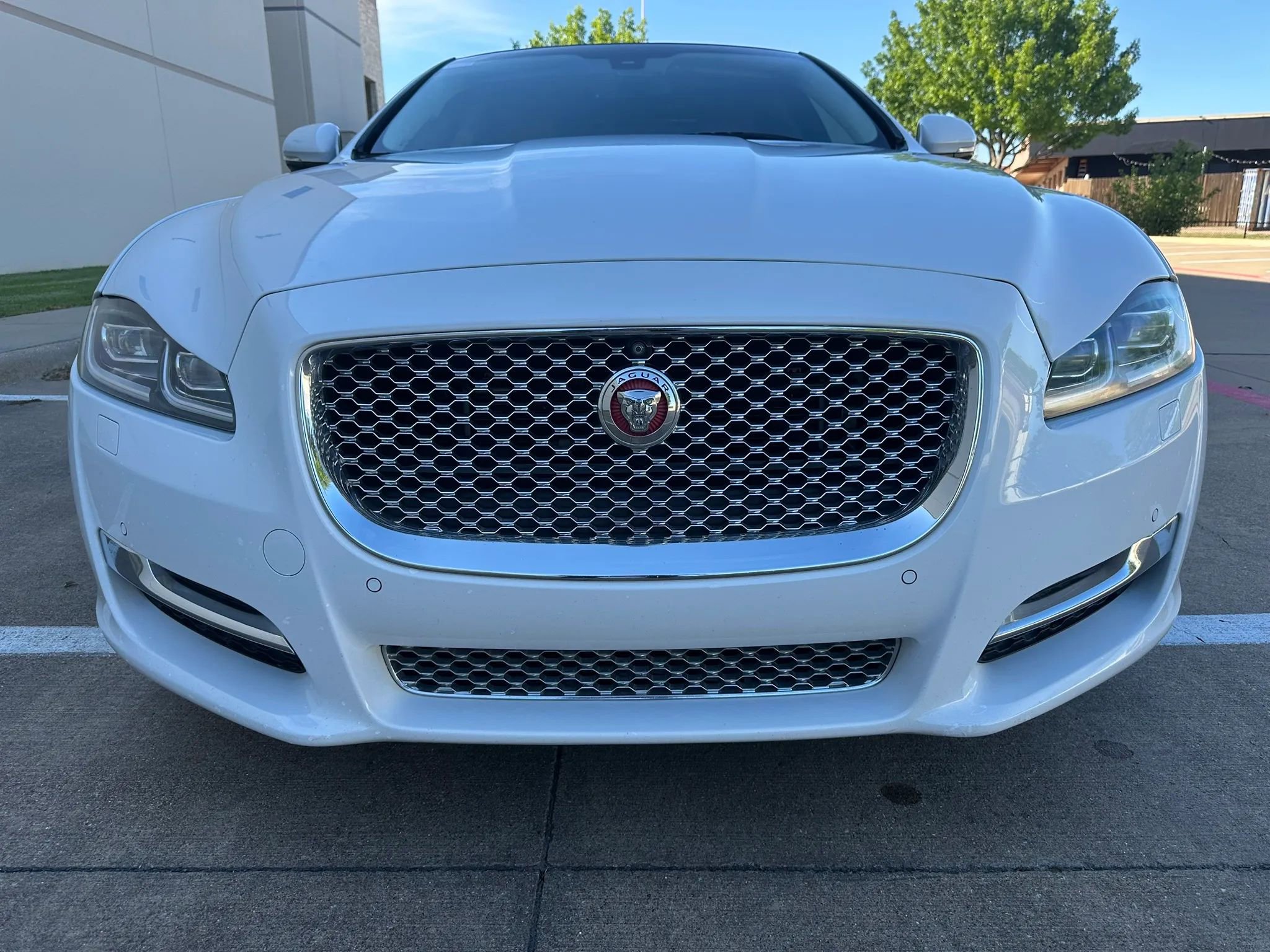 Used 2017 Jaguar XJ L Portfolio AWD/4WD image 4