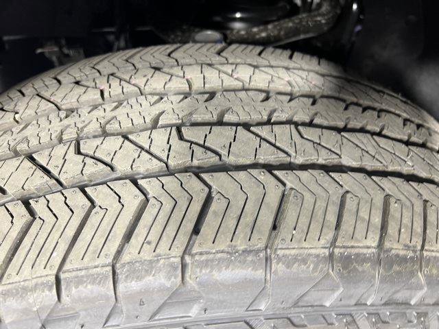 Used 2025 Ford F150 Lariat w/ Equipment Group 501A Mid image 9