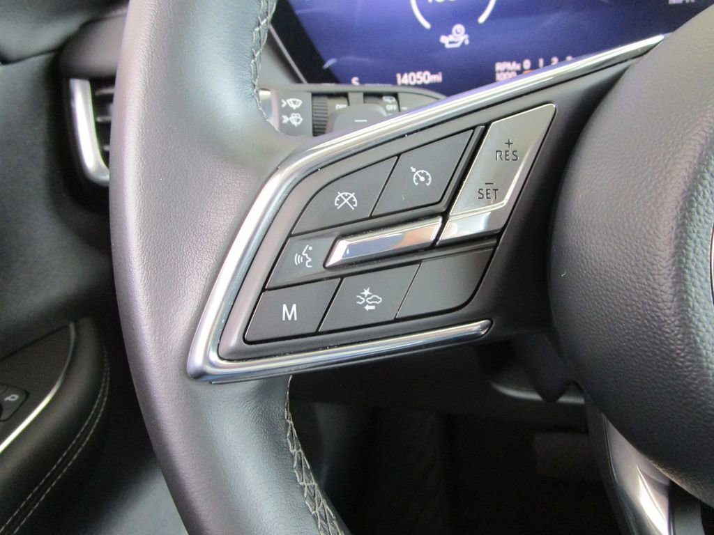 Used 2025 Buick Envision Preferred AWD/4WD image 31