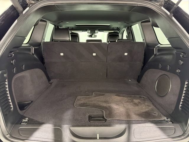 Used 2019 Jeep Grand Cherokee Altitude AWD/4WD image 25
