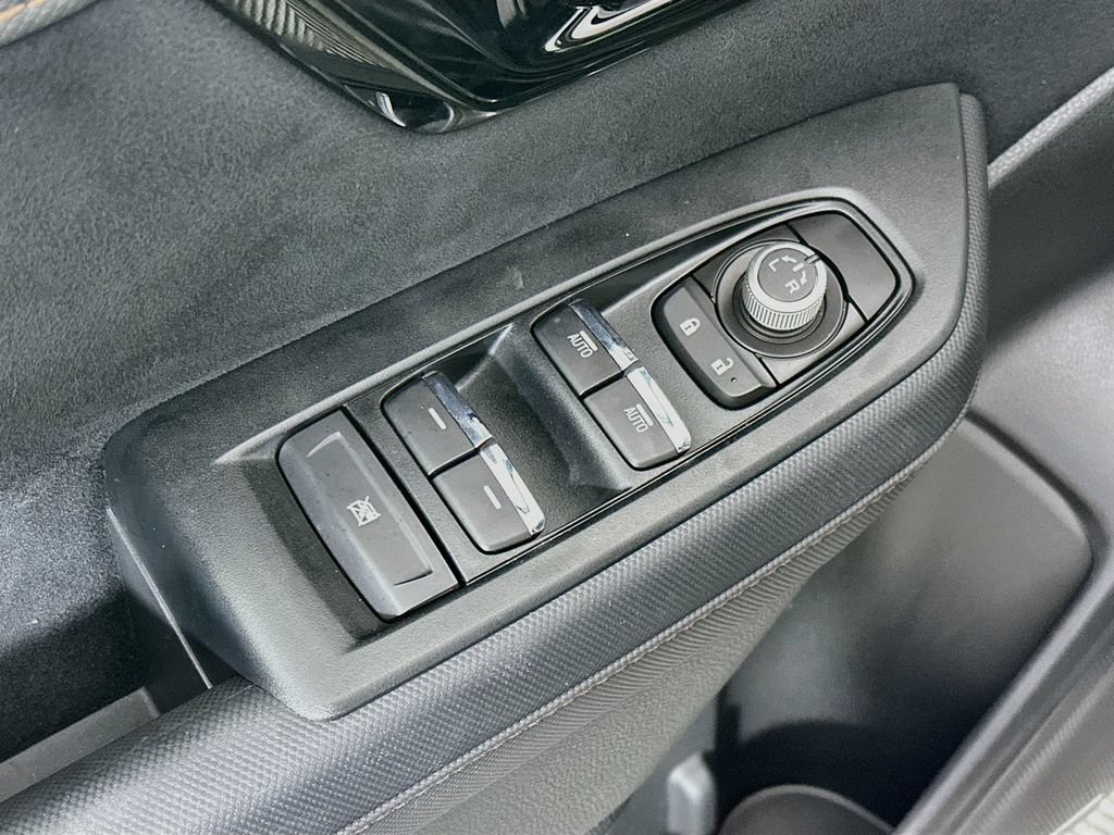 Used 2025 Subaru Forester Touring AWD/4WD image 24