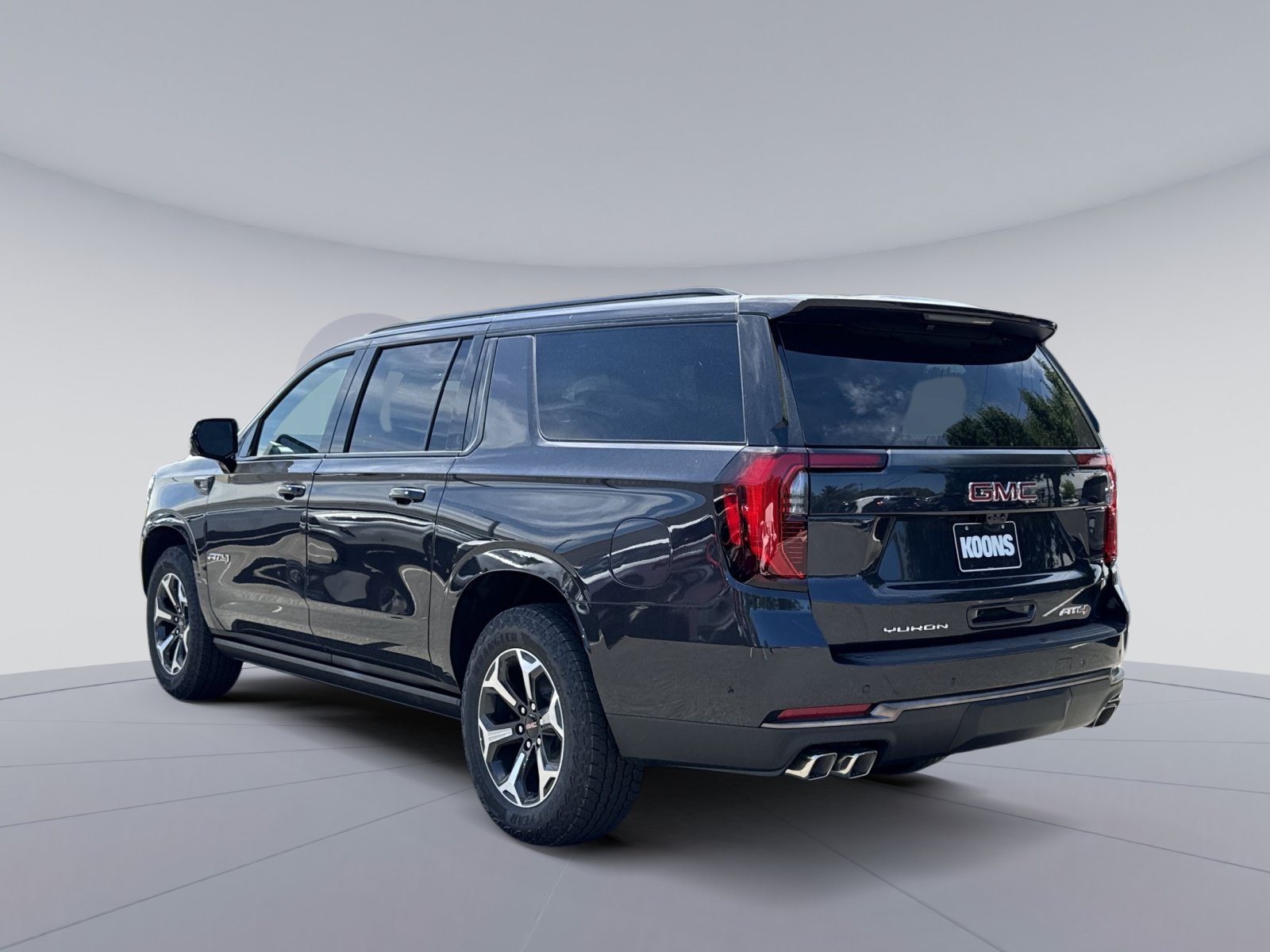 New 2026 GMC Yukon XL AT4 Ultimate AWD/4WD image 4