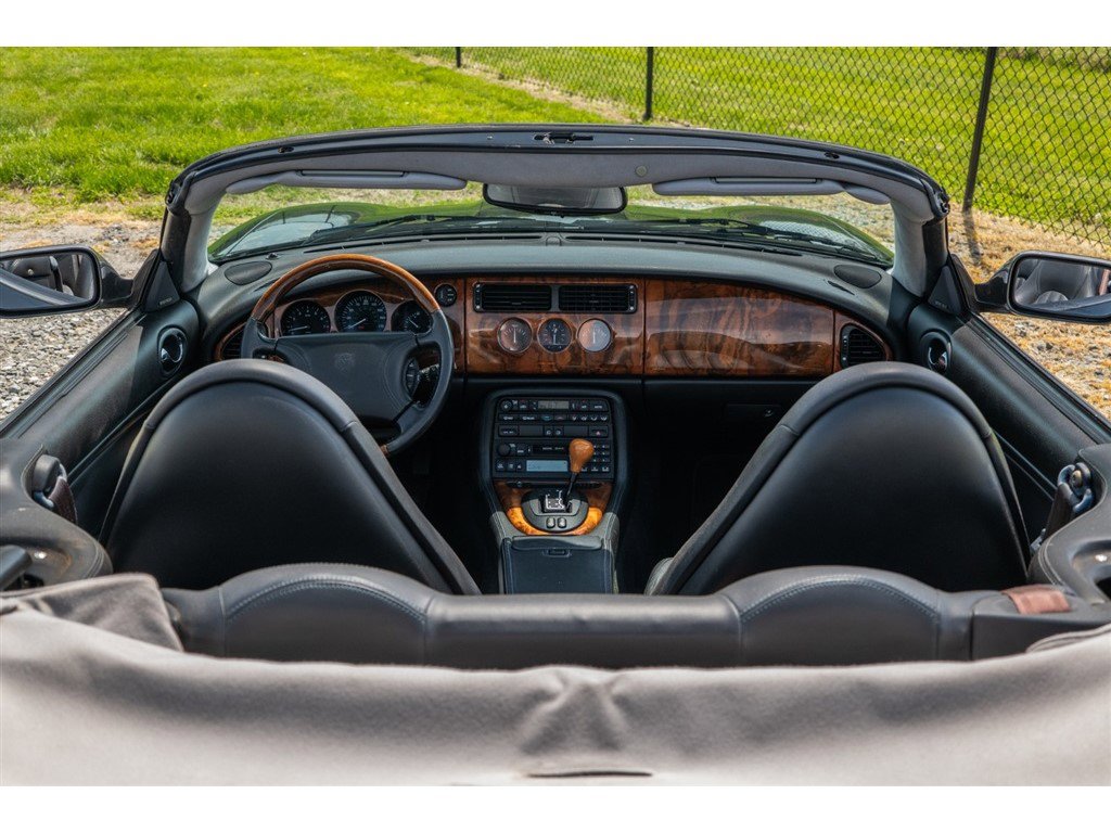 Used 1998 Jaguar XK8 Convertible image 13