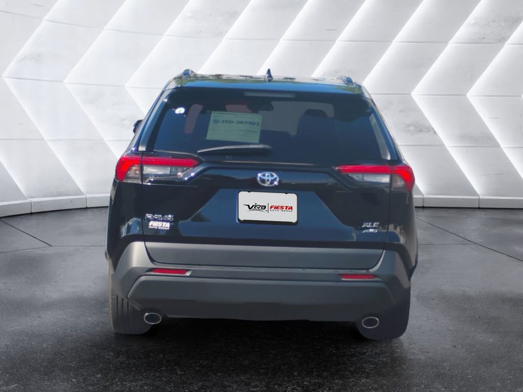 Used 2024 Toyota RAV4 XLE image 5