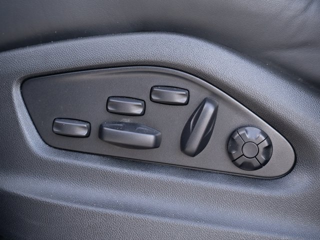 Used 2025 Porsche Cayenne S image 20