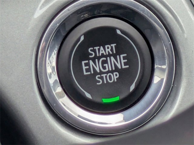 Used 2025 Chevrolet Trax LT w/ LT Convenience Package image 31