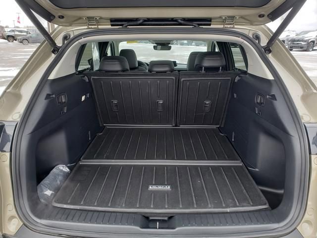 Used 2025 MAZDA CX-50 AWD 2.5 Turbo w/ Premium Pkg image 7