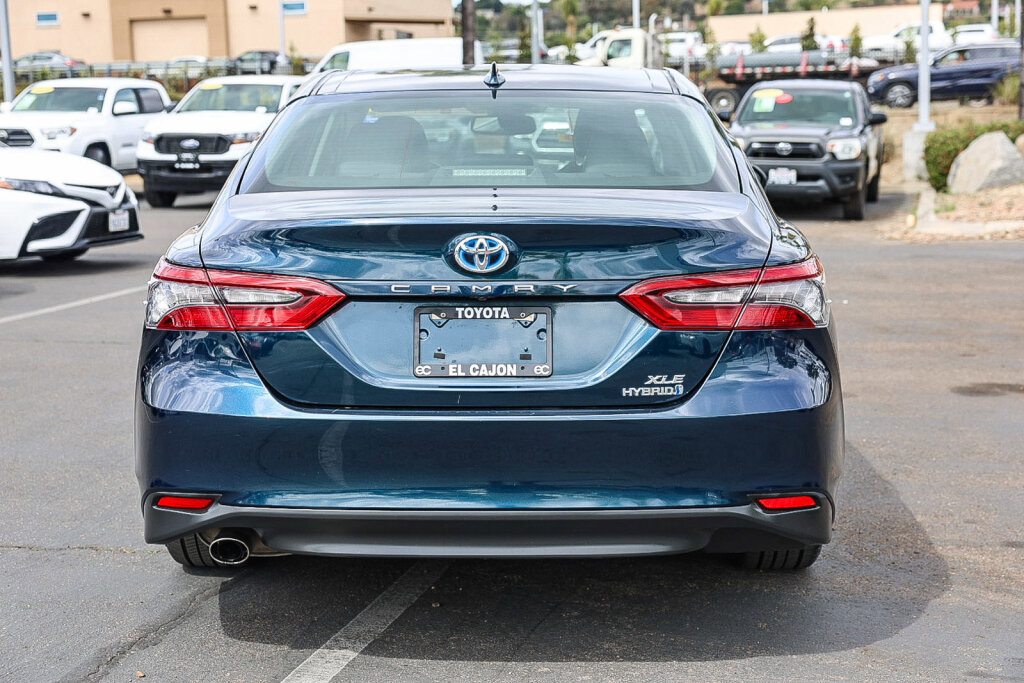 Certified 2021 Toyota Camry XLE w/ Navigation Upgrade Package FWD image 25