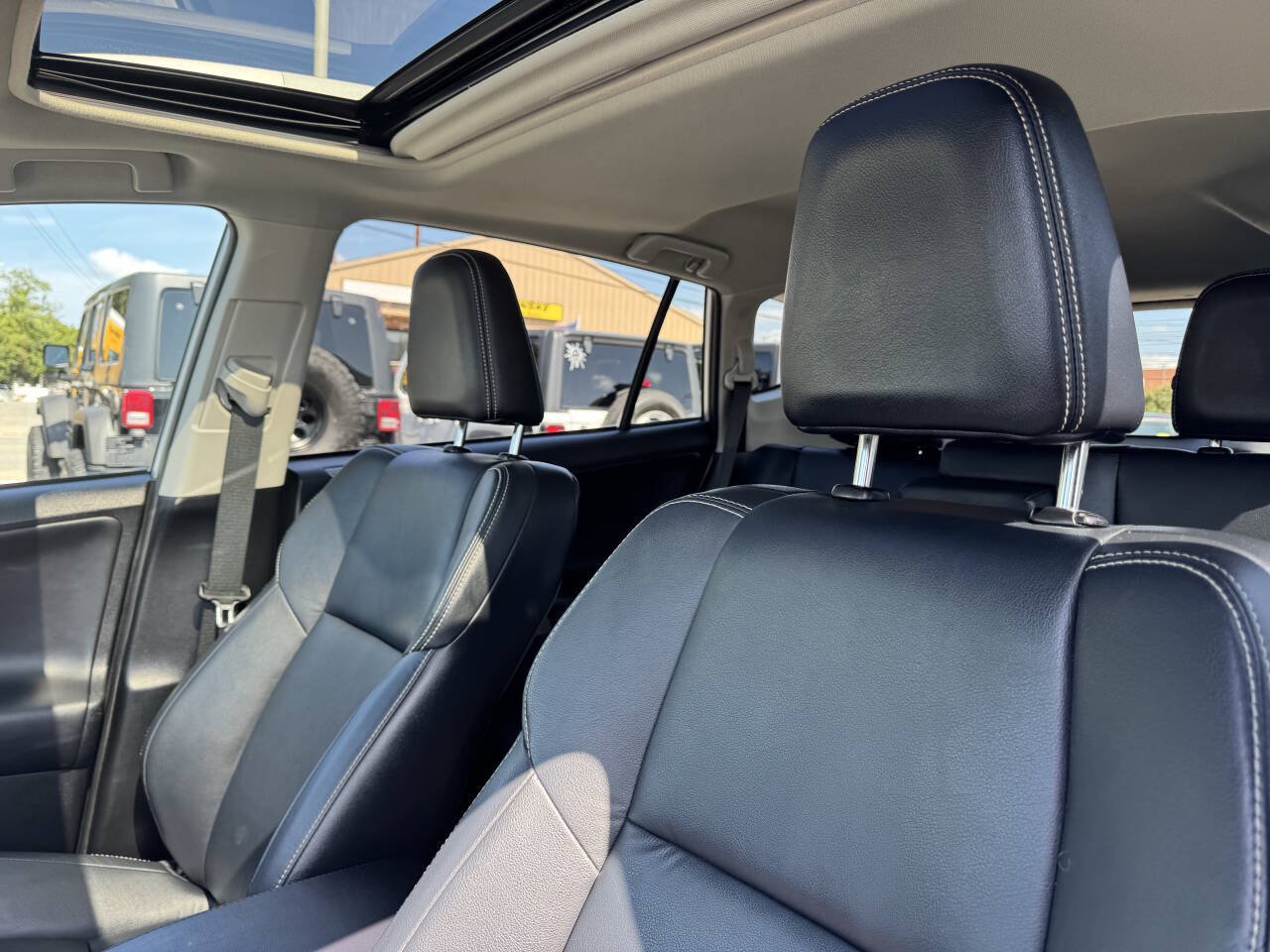 Used 2013 Toyota RAV4 Limited AWD/4WD image 14