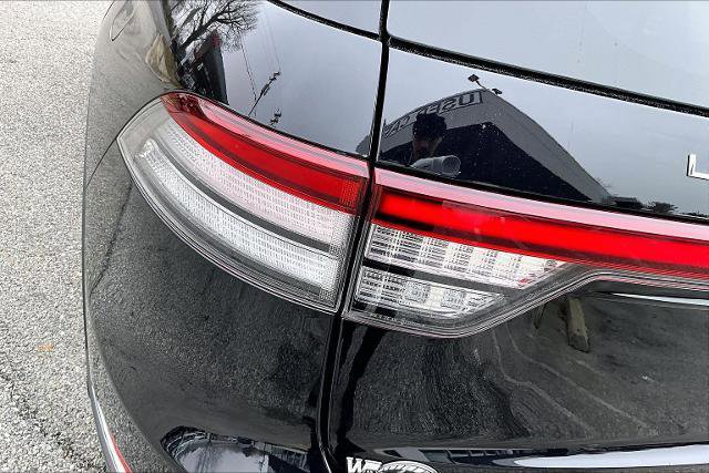 Used 2025 Lincoln Aviator Premiere Utility image 23