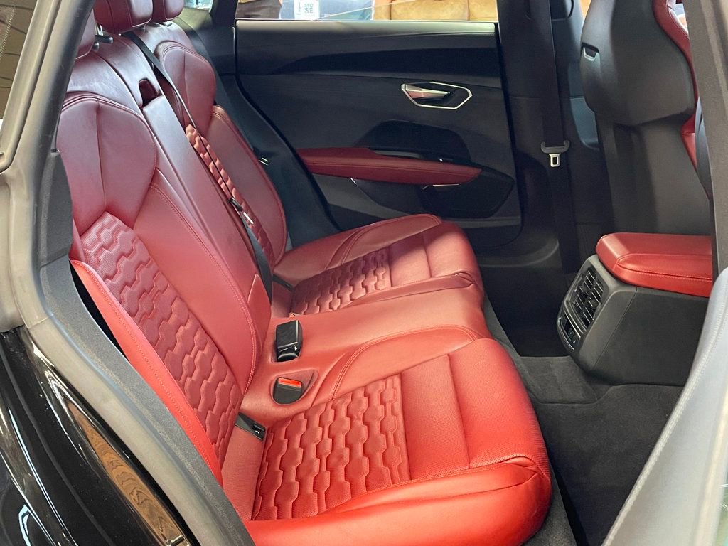 Used 2024 Audi e-tron GT Premium Plus w/ Executive Package image 24