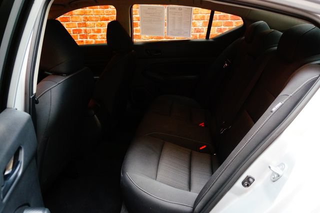 Certified 2025 Nissan Altima 2.5 SV FWD image 33