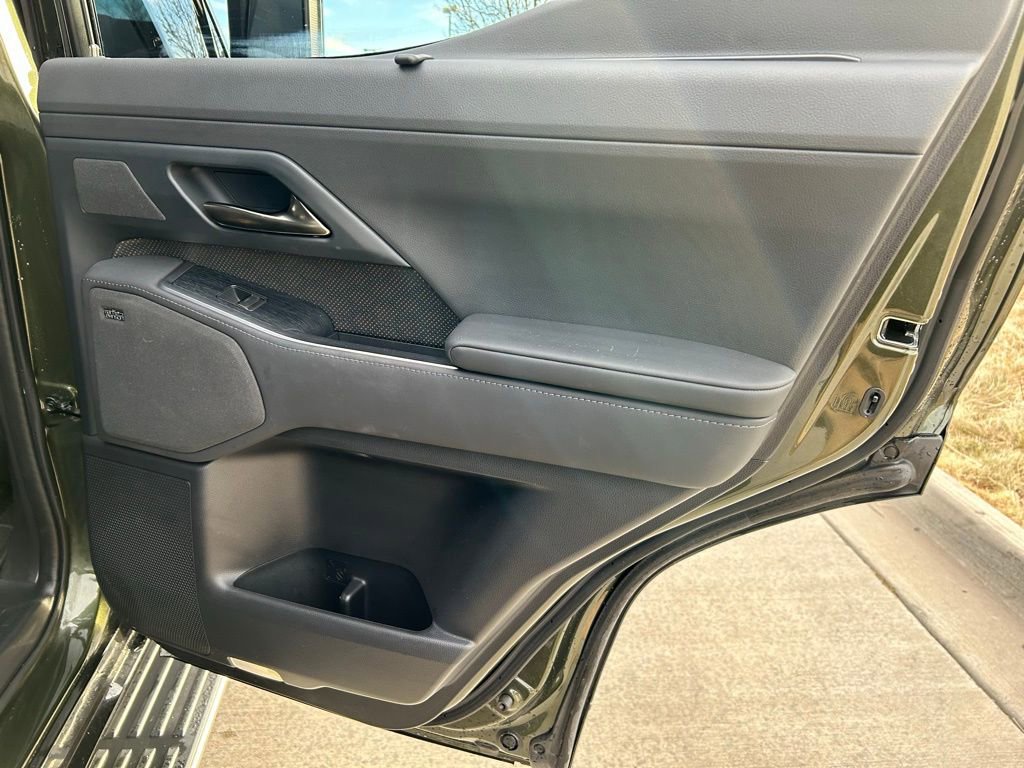 Used 2025 Lexus GX 550 image 30