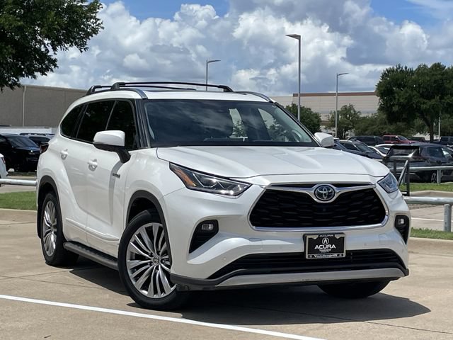 Used 2021 Toyota Highlander Platinum AWD/4WD image 2