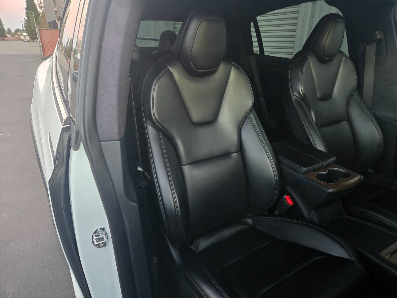 Used 2020 Tesla Model X Long Range image 25