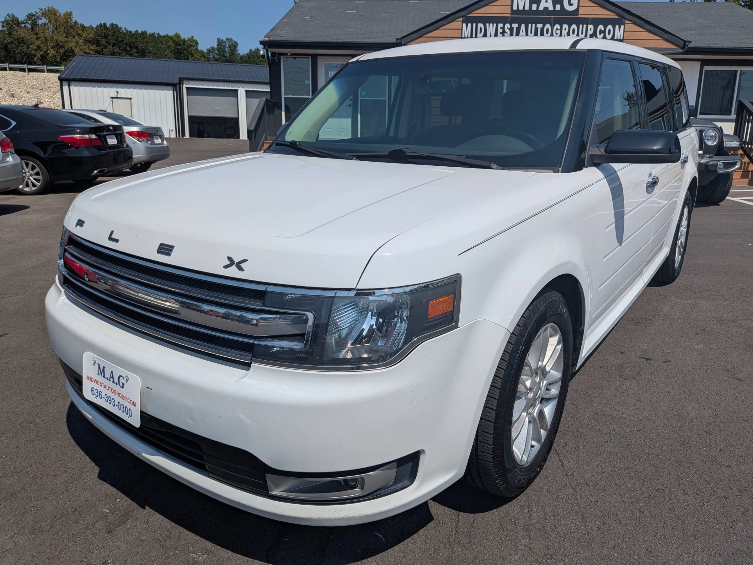 Used 2016 Ford Flex SEL w/ Equipment Group 202A FWD image 2
