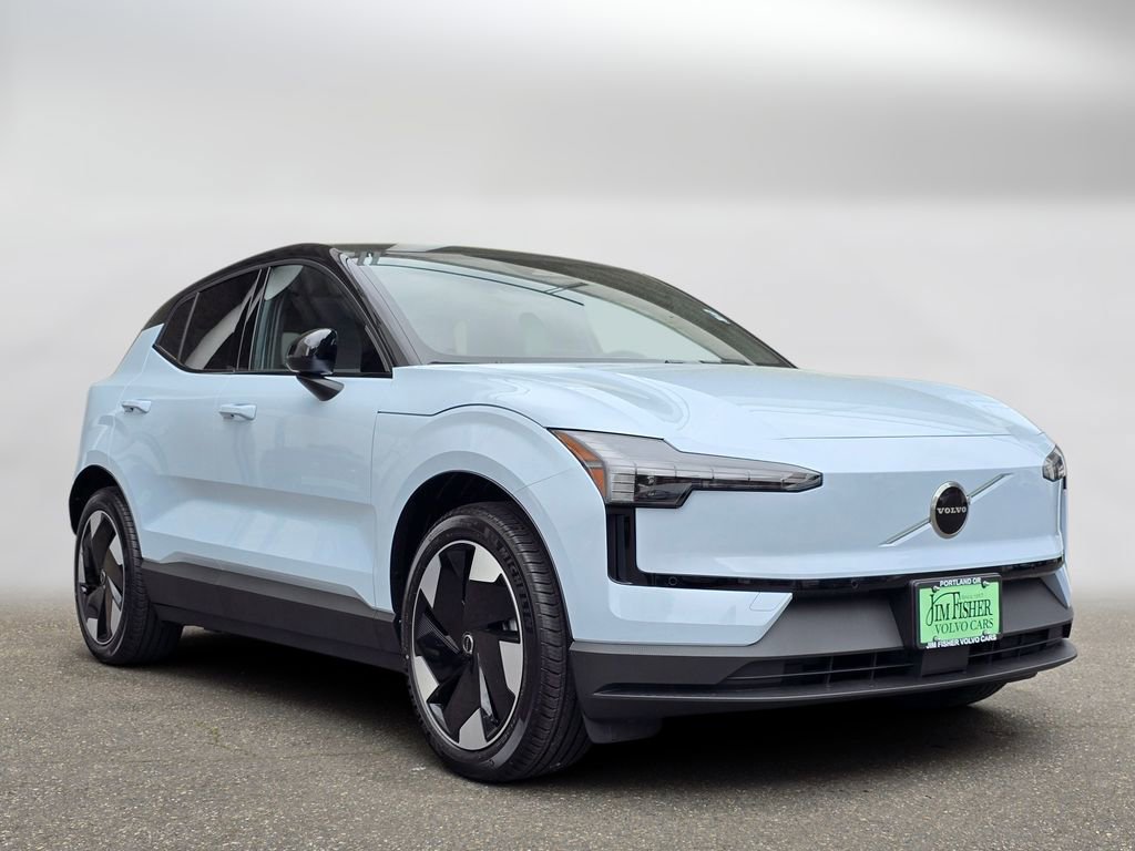 New 2026 Volvo EX30 Plus w/ Climate Package RWD image 3