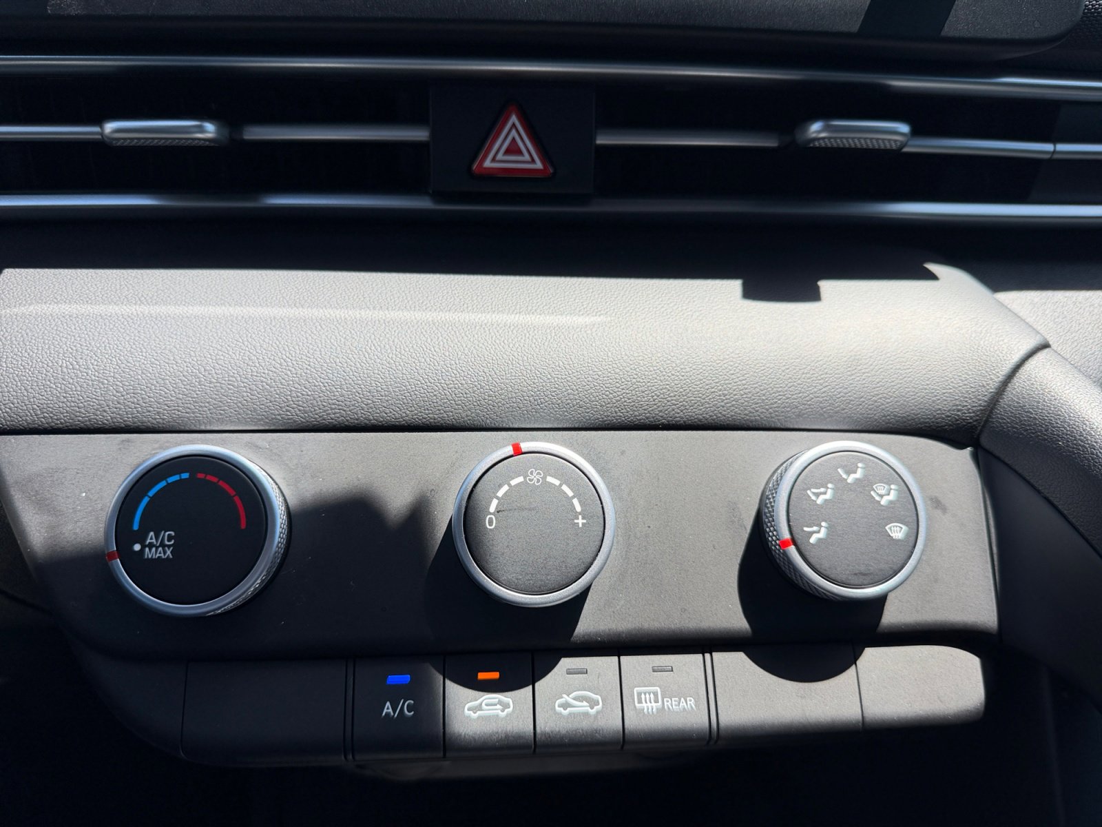 Certified 2025 Hyundai Elantra Sport FWD image 11