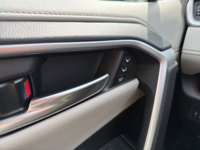 Used 2024 Toyota RAV4 Limited image 20