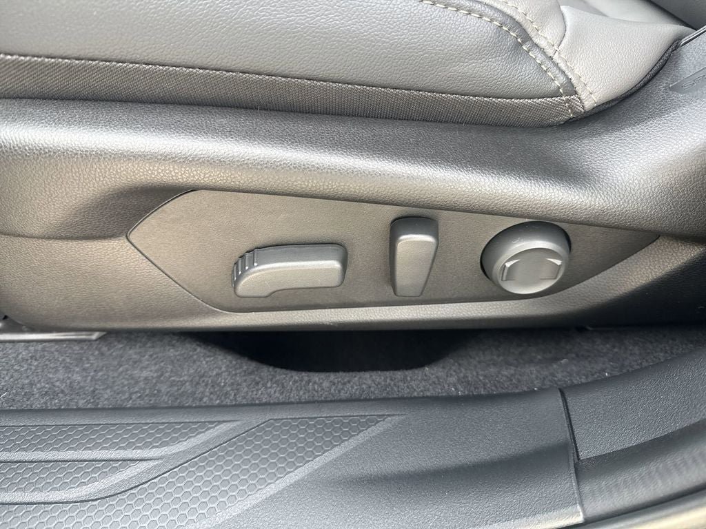 New 2026 Subaru Outback Limited AWD/4WD image 10