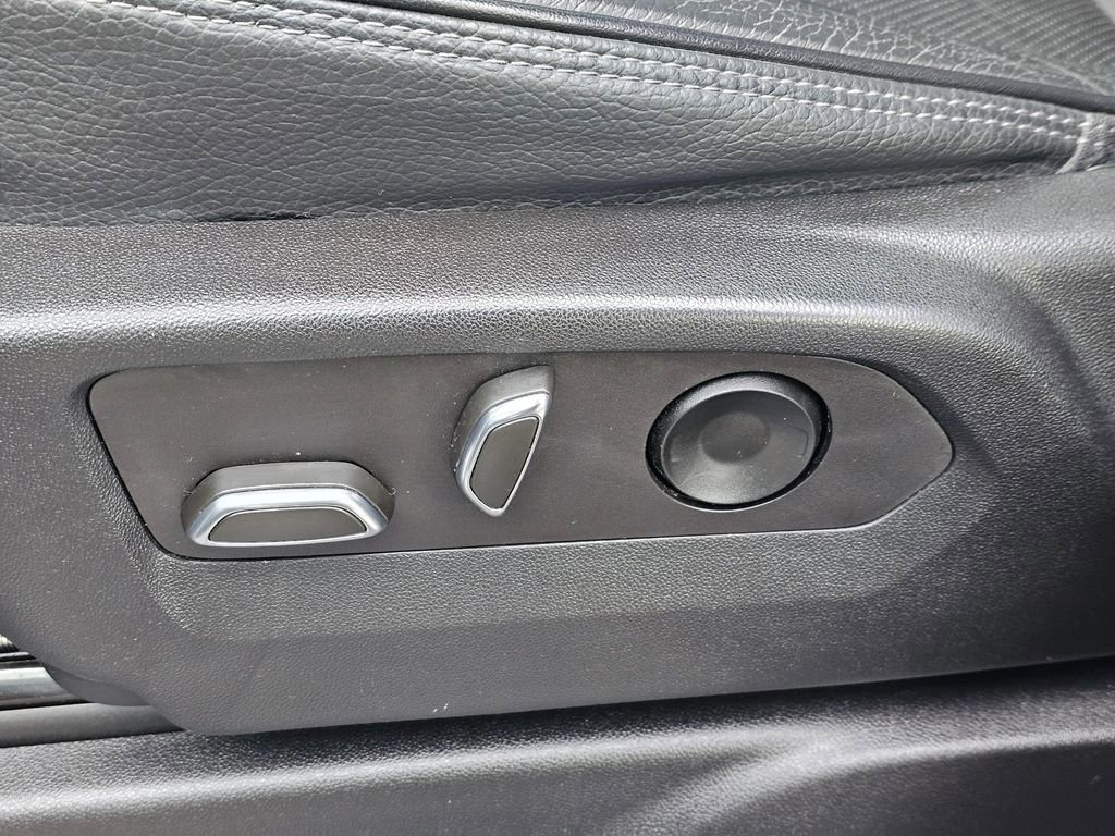 Used 2022 GMC Yukon XL Denali w/ Max Trailering Package image 25