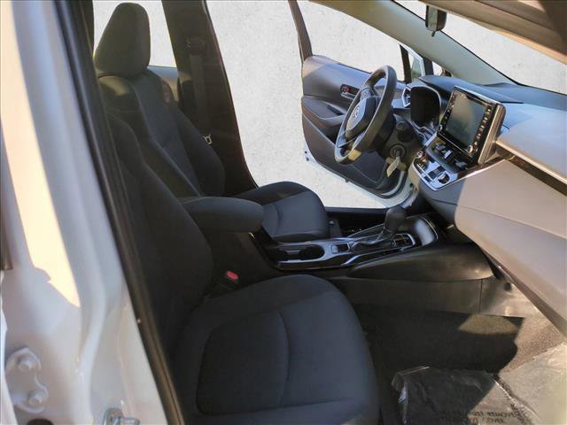 Used 2022 Toyota Corolla LE FWD image 19