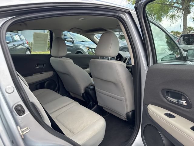 Used 2020 Honda HR-V LX image 17