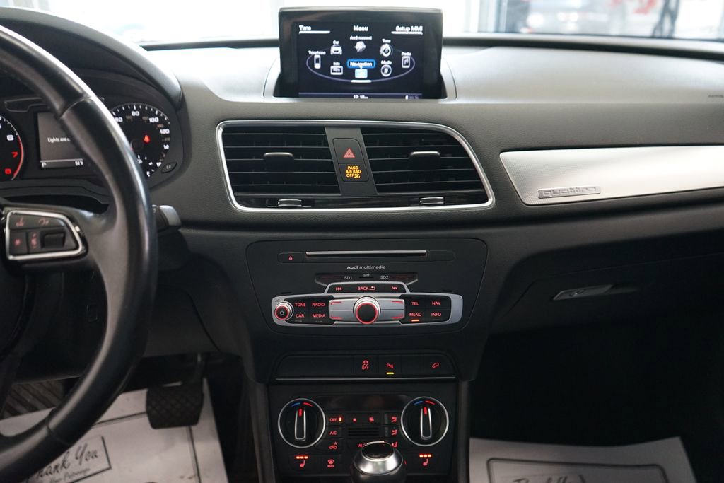 Used 2016 Audi Q3 2.0T Premium Plus w/ Technology Package image 6