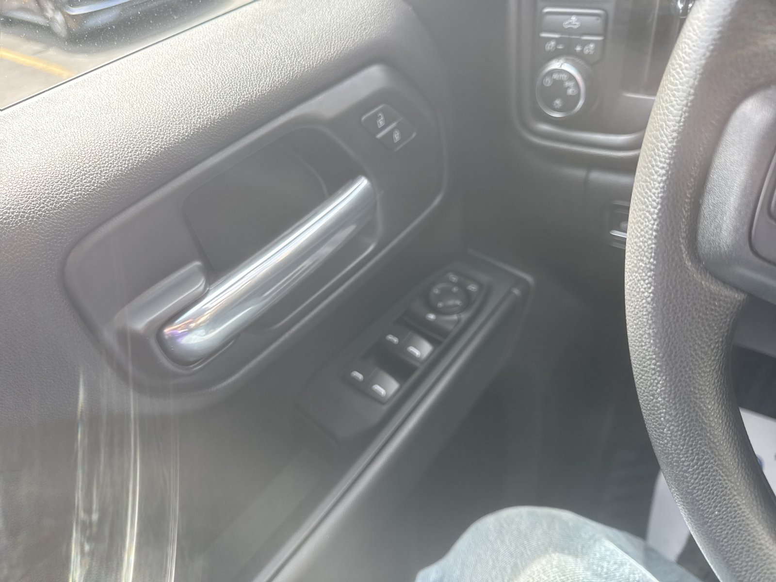Used 2024 Chevrolet Silverado 1500 Custom w/ LPO, Dark Essentials Package AWD/4WD image 13