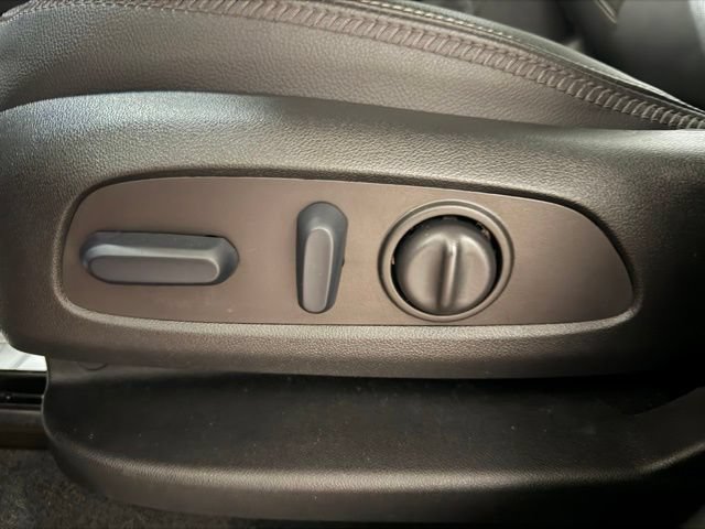 Used 2023 GMC Terrain Denali AWD/4WD image 16