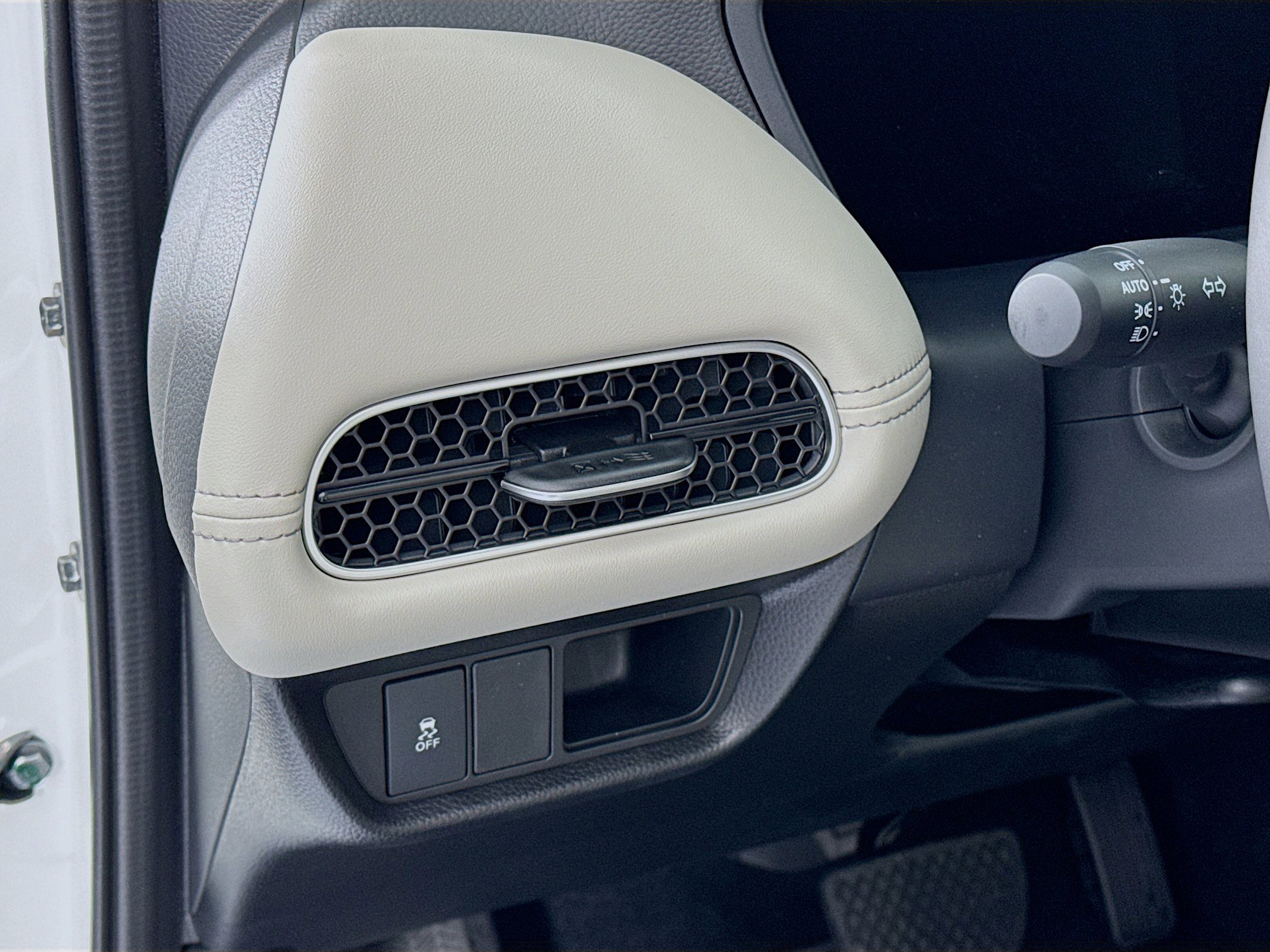 New 2026 Honda HR-V EX-L image 10