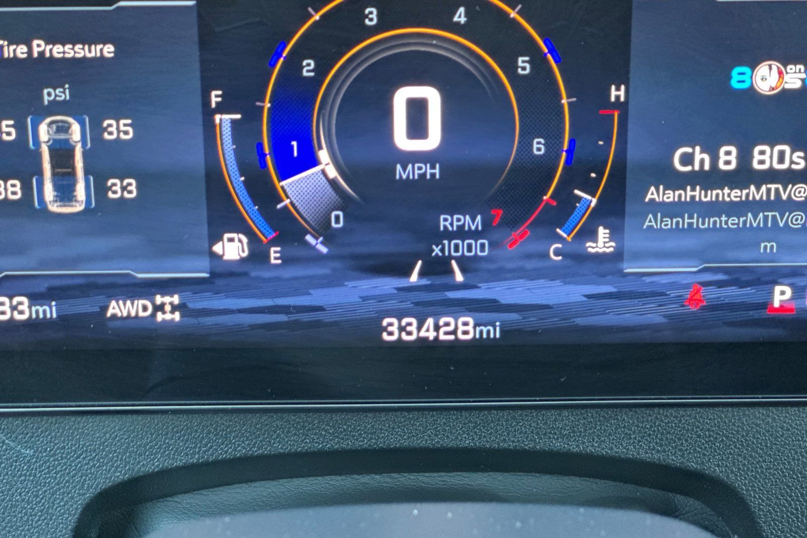 Used 2025 Chevrolet Traverse Z71 AWD/4WD image 3
