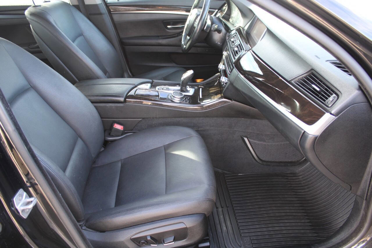 Used 2016 BMW 535d xDrive image 8
