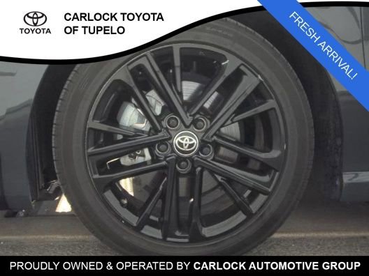 Used 2025 Toyota Camry SE w/ Multimedia Upgrade Package FWD image 6