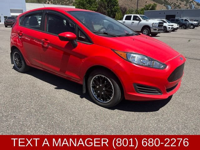 Used 2015 Ford Fiesta SE FWD image 1