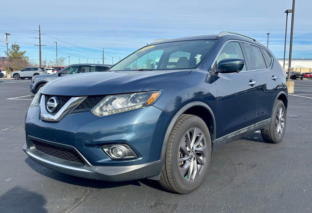 Used 2016 Nissan Rogue SL w/ SL Premium Package image 3