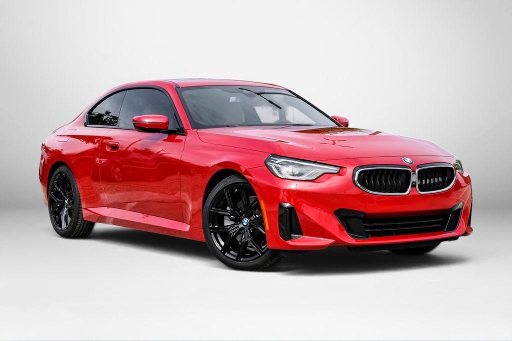 Used 2024 BMW 230i Coupe w/ Premium Package RWD image 4