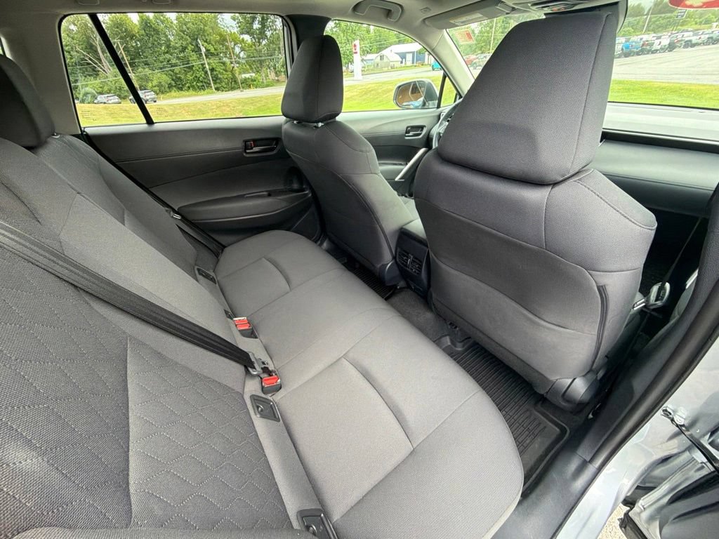 Used 2024 Toyota Corolla Cross LE w/ Moonroof Package AWD/4WD image 35
