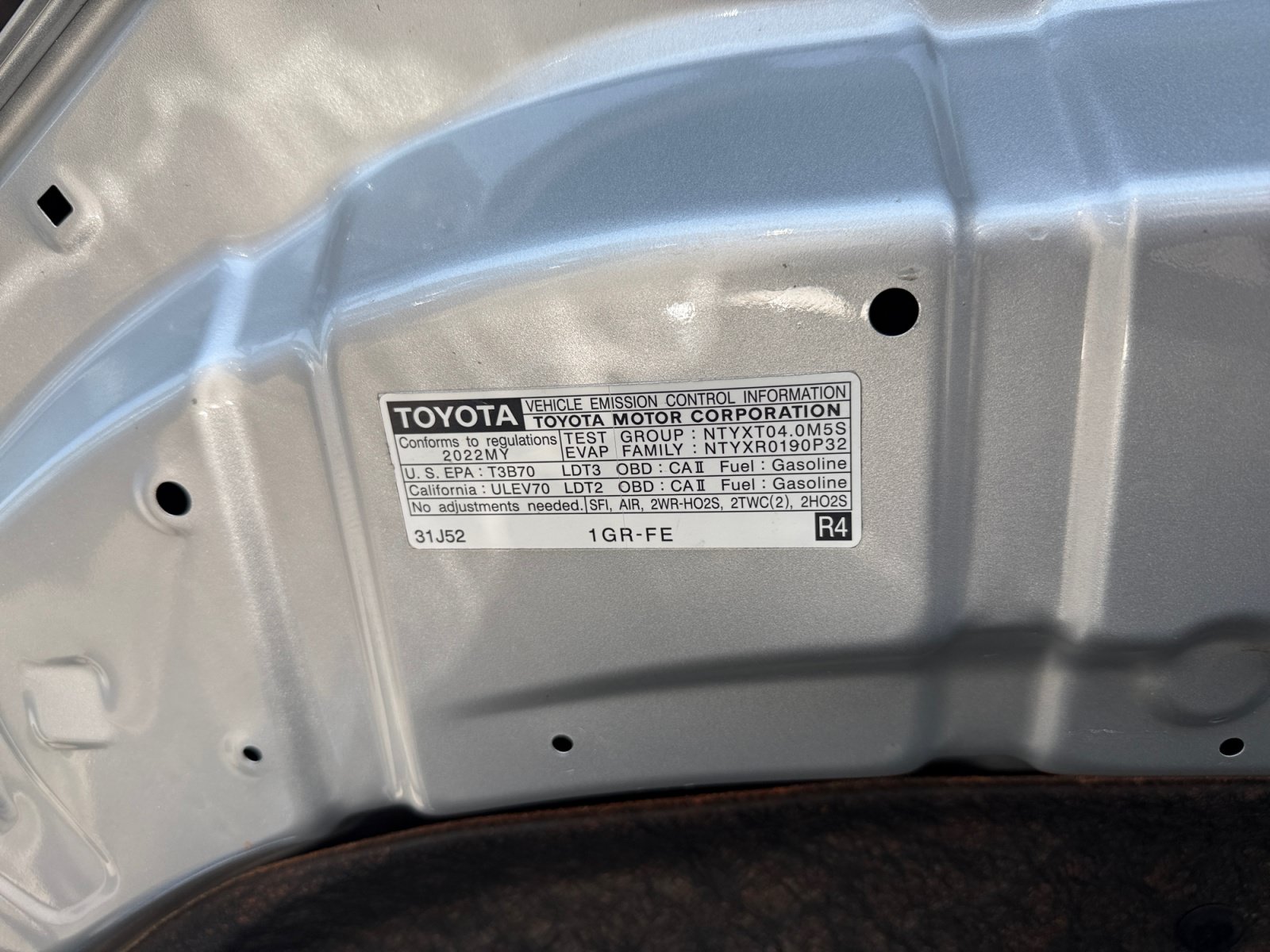Used 2022 Toyota 4Runner SR5 Premium w/ Moonroof Package RWD image 14