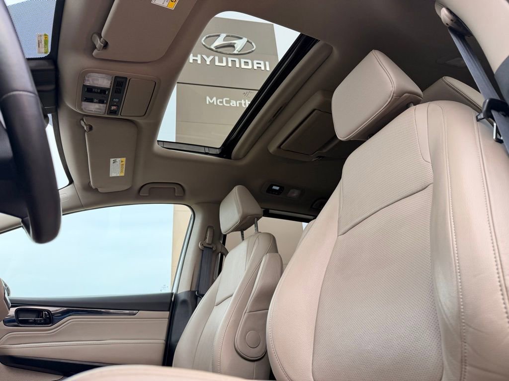 Used 2019 Honda Odyssey Elite image 11