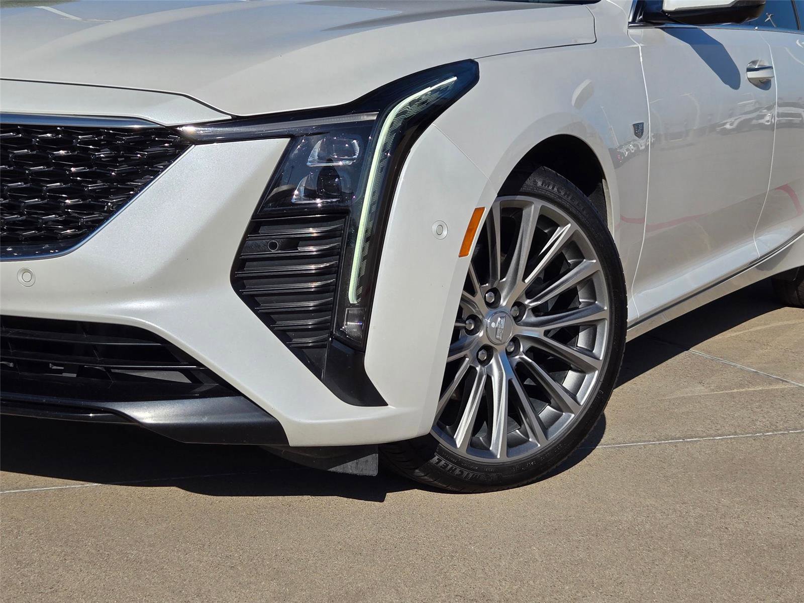 Used 2025 Cadillac CT5 Premium Luxury RWD image 7