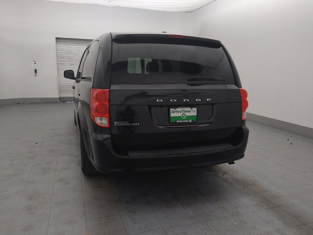 Used 2017 Dodge Grand Caravan SE image 6