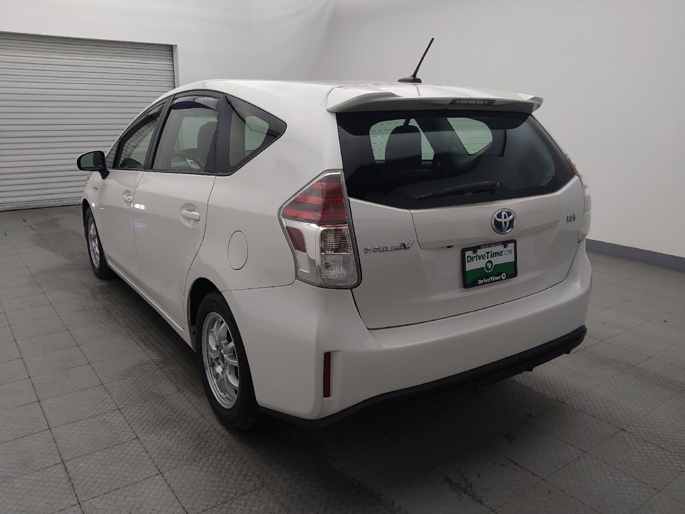 Used 2015 Toyota Prius V Two image 5