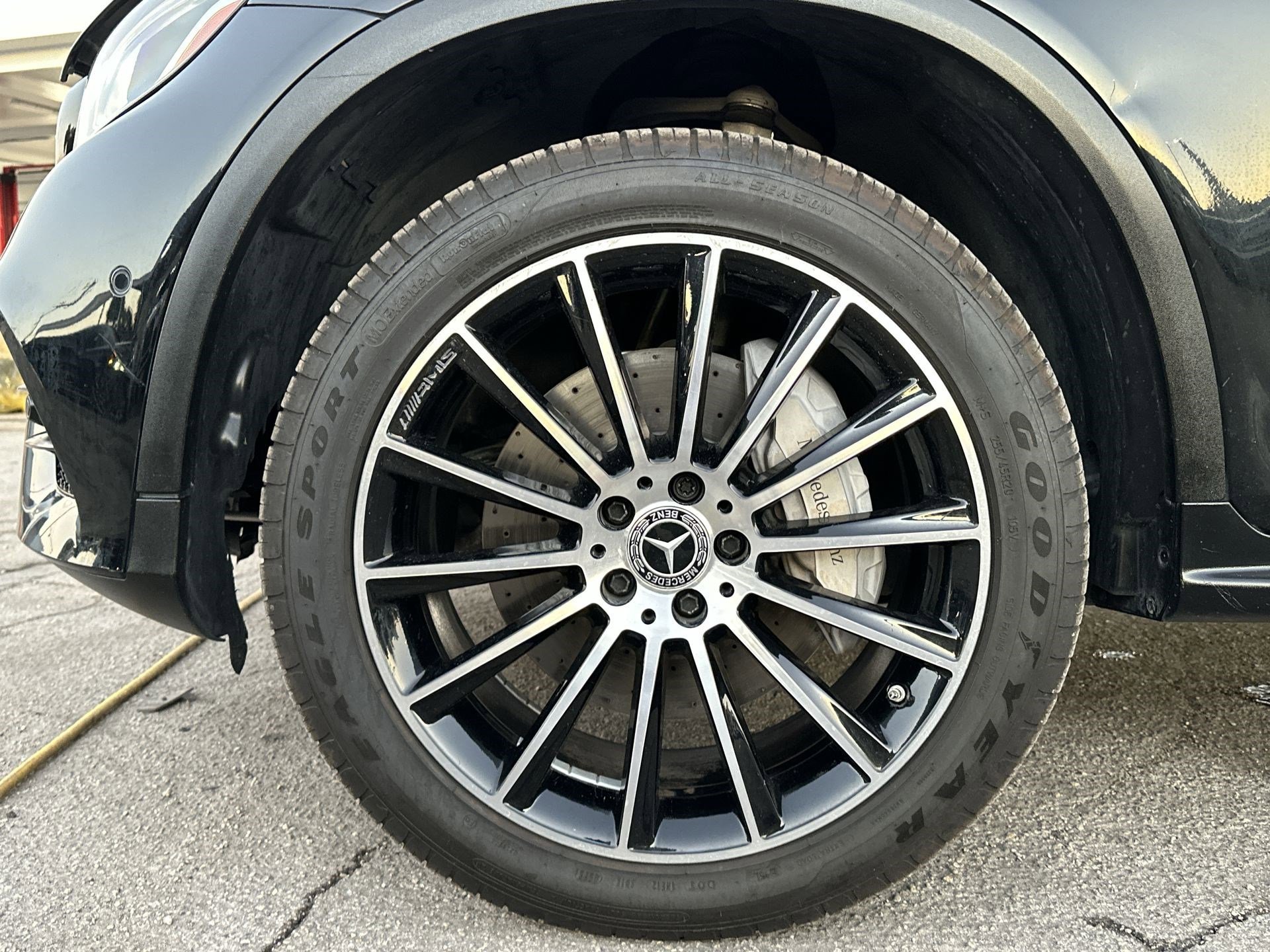 Used 2019 Mercedes-Benz GLC 300 4MATIC Coupe image 19