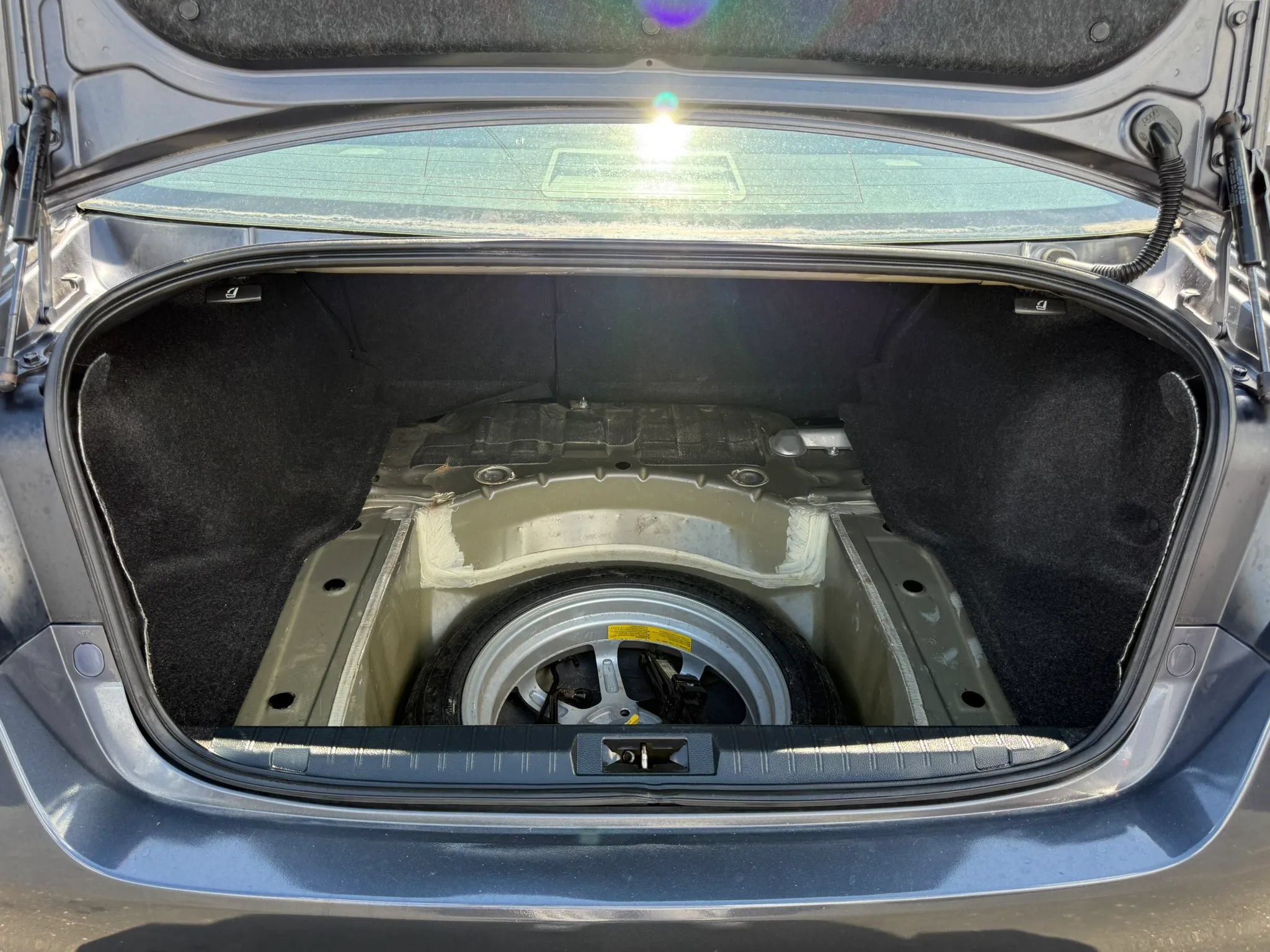 Used 2015 Subaru Legacy 2.5i Premium w/ Moonroof Package AWD/4WD image 37