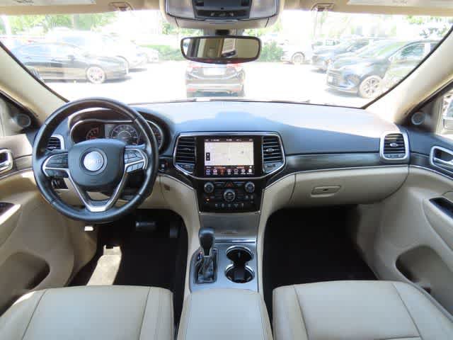 Used 2020 Jeep Grand Cherokee Limited AWD/4WD image 18