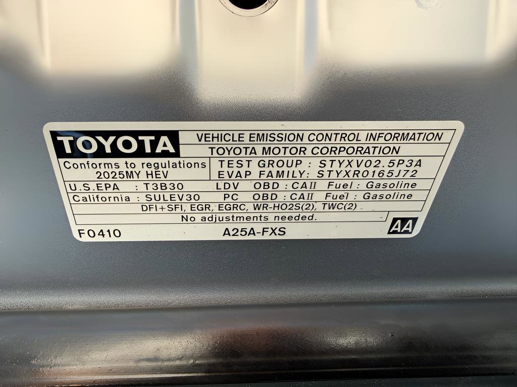 Used 2025 Toyota Camry LE image 36