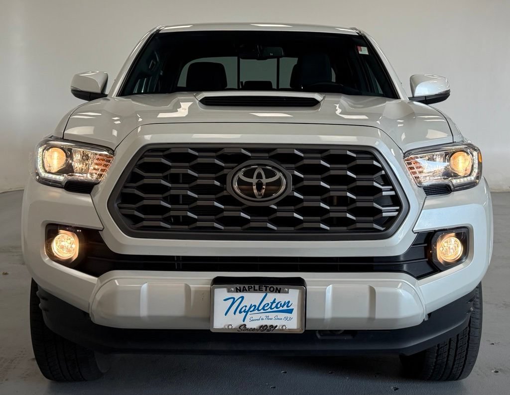 Used 2023 Toyota Tacoma TRD Sport AWD/4WD image 7