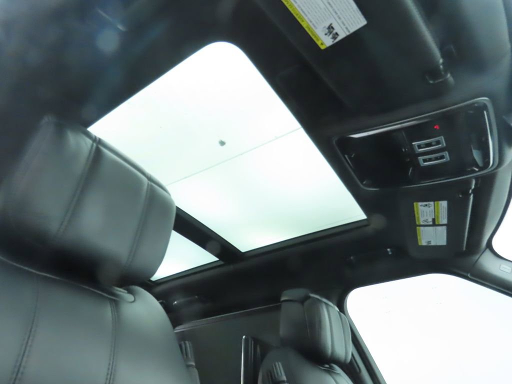 Certified 2021 Land Rover Range Rover Autobiography Fifty Edition image 19